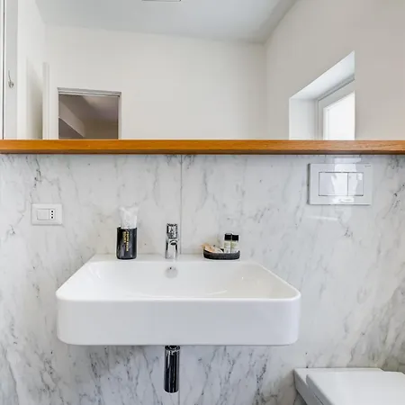 Vivilo Collection - Loft Santo Spirito * Rom